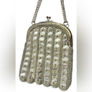Vintage Silver Evening Handbag with Chain Strap.